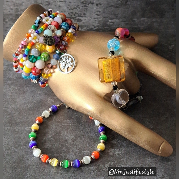 Multicolor Bracelet/Bangle Bundle - Picture 3 of 9